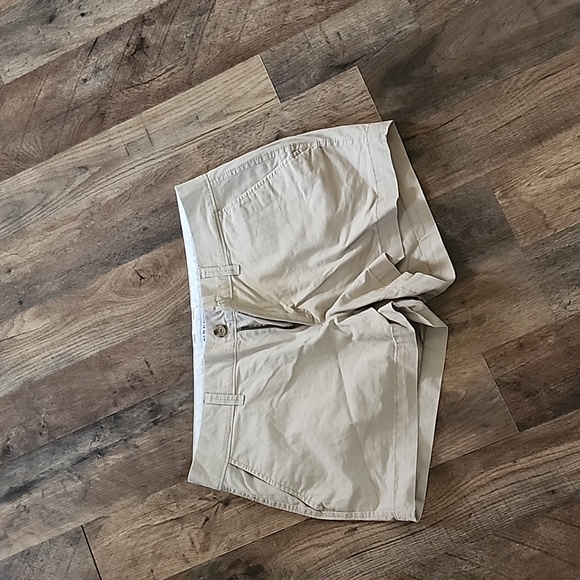 Old Navy Pants - Old navy shorts
